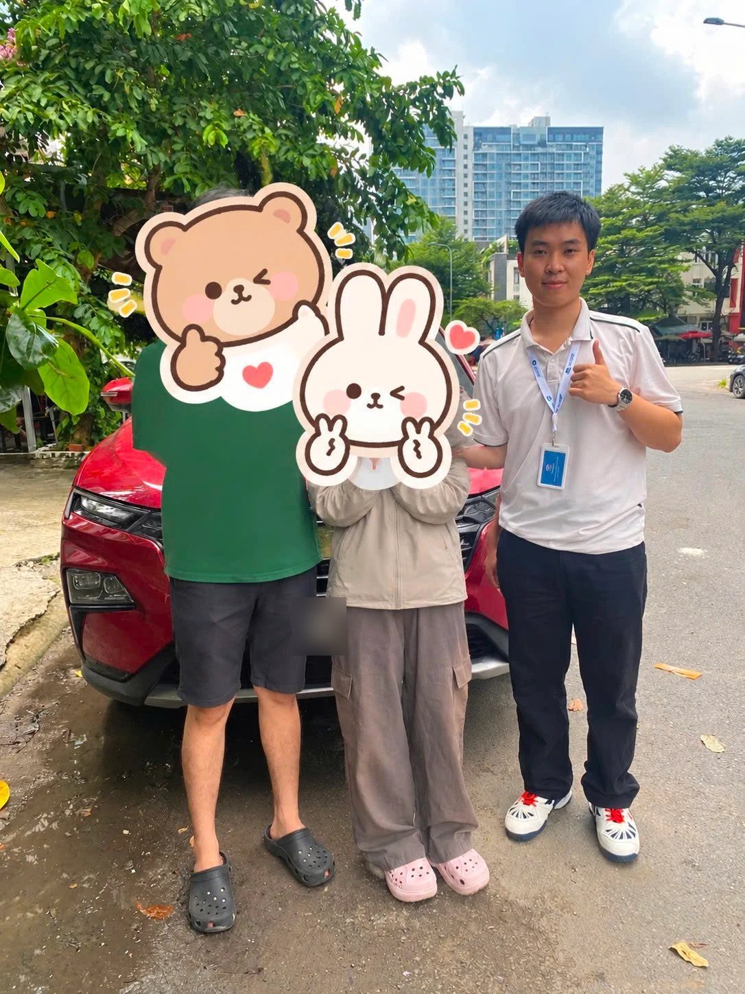 Chị Lan — khách hàng mua bán xe qua Vucar