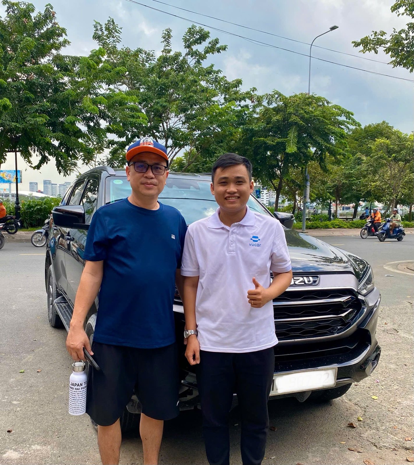 Anh Hảo — khách hàng mua bán xe qua Vucar