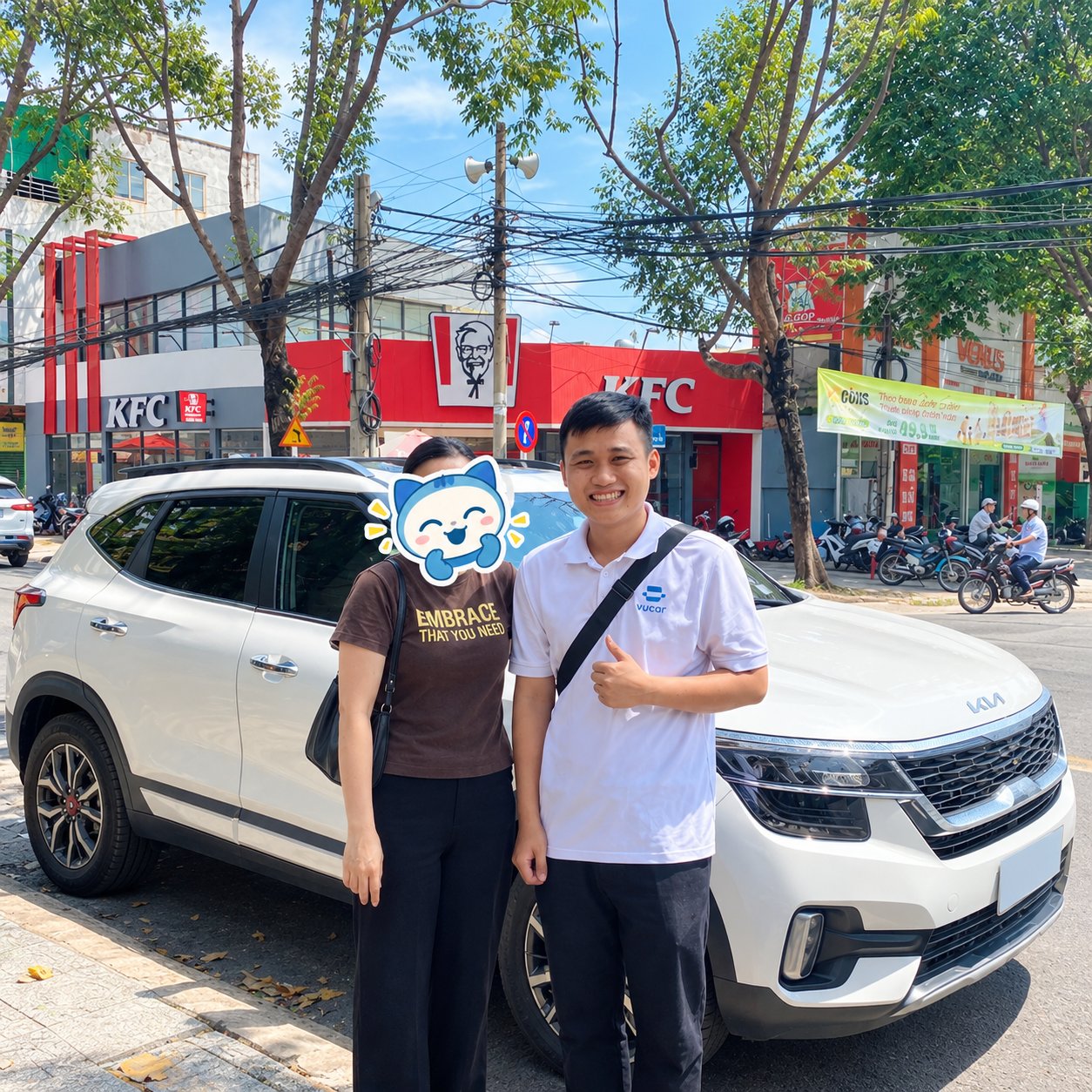 Chị Phụng — khách hàng mua bán xe qua Vucar